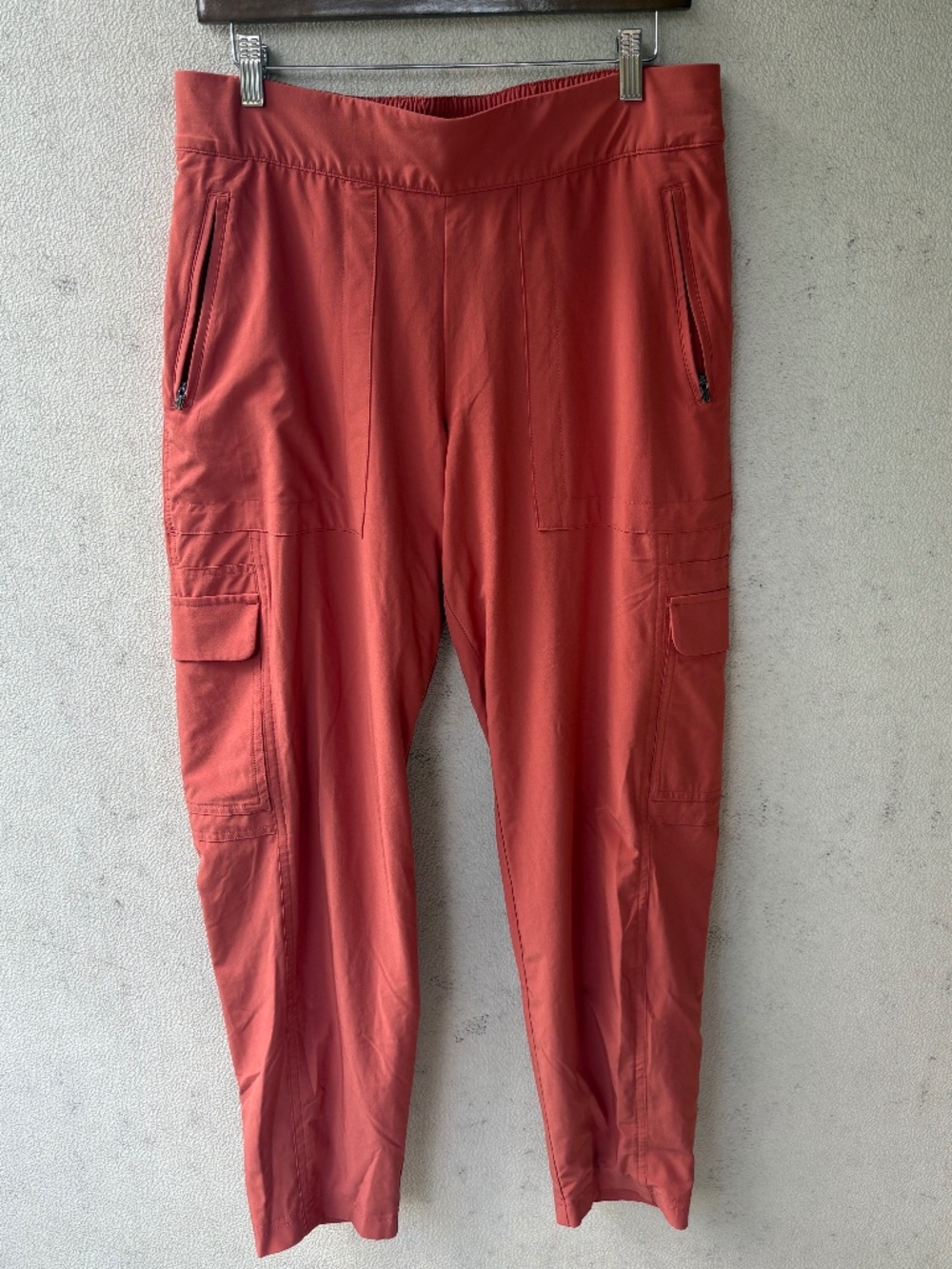 Athleta Chelsea Cargo Lined Pants 12 Coral Terracotta Utility